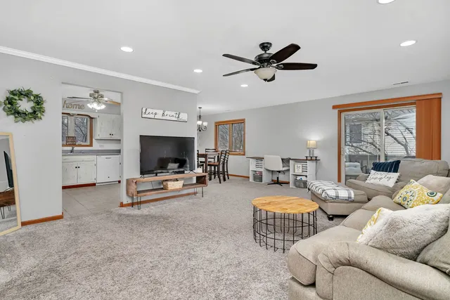 $210,000 | 2670 Jodee Drive, Unit B, Joliet, IL 60436