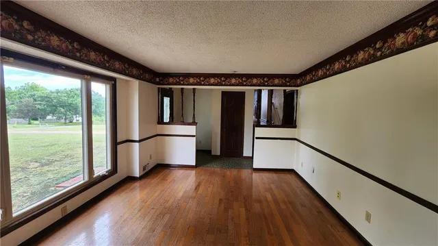 $439,000 | 24320 South Grabe Road, Peculiar, MO 64078