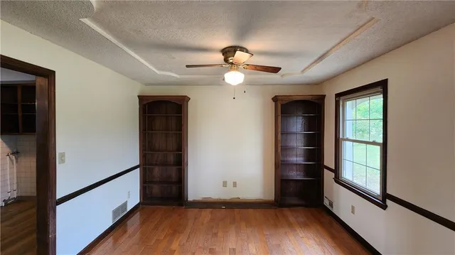 $439,000 | 24320 South Grabe Road, Peculiar, MO 64078