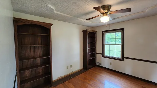 $439,000 | 24320 South Grabe Road, Peculiar, MO 64078