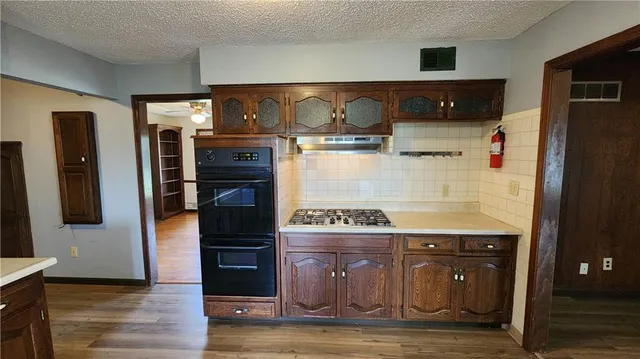 $439,000 | 24320 South Grabe Road, Peculiar, MO 64078