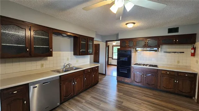 $439,000 | 24320 South Grabe Road, Peculiar, MO 64078