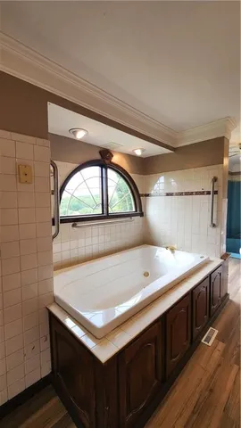 $439,000 | 24320 South Grabe Road, Peculiar, MO 64078