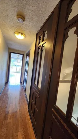 $439,000 | 24320 South Grabe Road, Peculiar, MO 64078