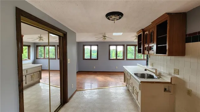 $439,000 | 24320 South Grabe Road, Peculiar, MO 64078