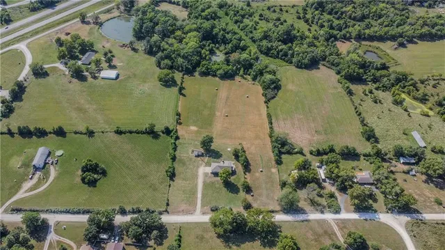 $439,000 | 24320 South Grabe Road, Peculiar, MO 64078