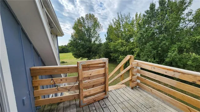 $439,000 | 24320 South Grabe Road, Peculiar, MO 64078