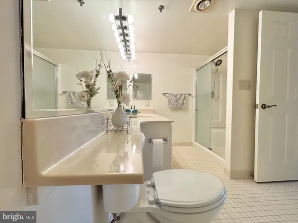 $2,100 | 14800 Pennfield Circle, Unit 408, Silver Spring, MD 20906