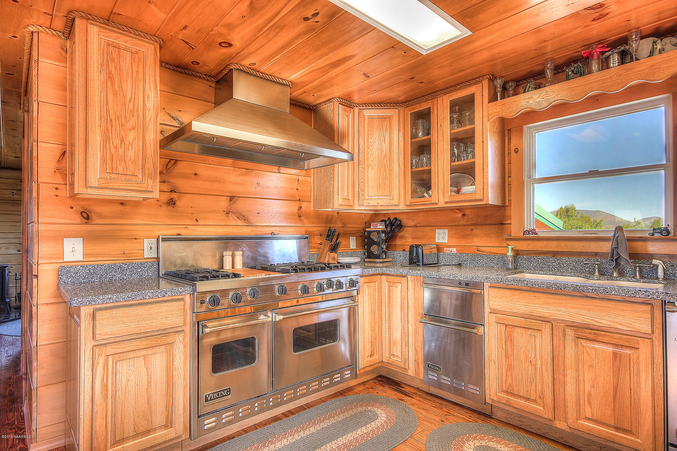 3992 Red Mountain Road Williams, AZ 86046 - Photo 4 of 34 4 Kitchen2
