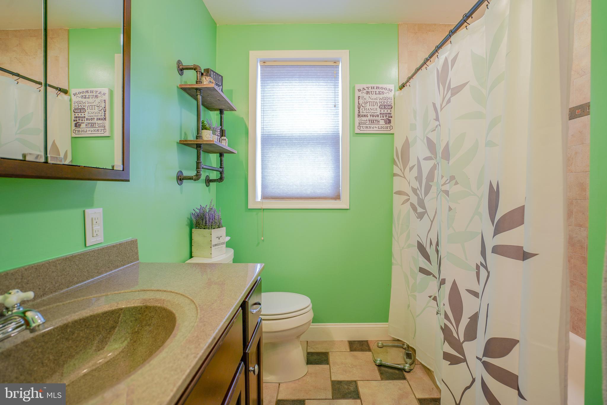 9217 Annapolis Road Philadelphia, PA 19114 - Photo 21 of 28 Gallery Image 21