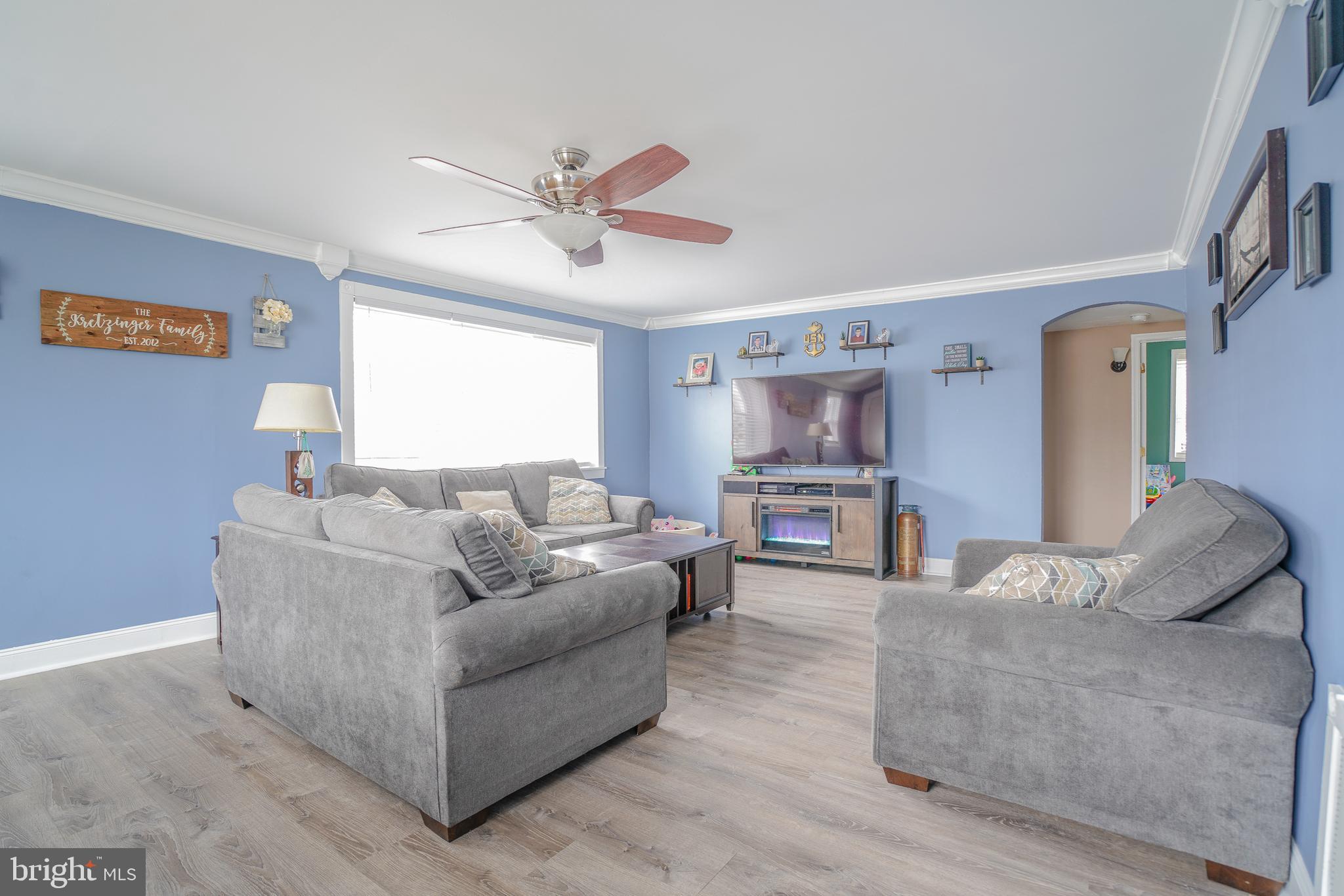9217 Annapolis Road Philadelphia, PA 19114 - Photo 4 of 28 Gallery Image 4