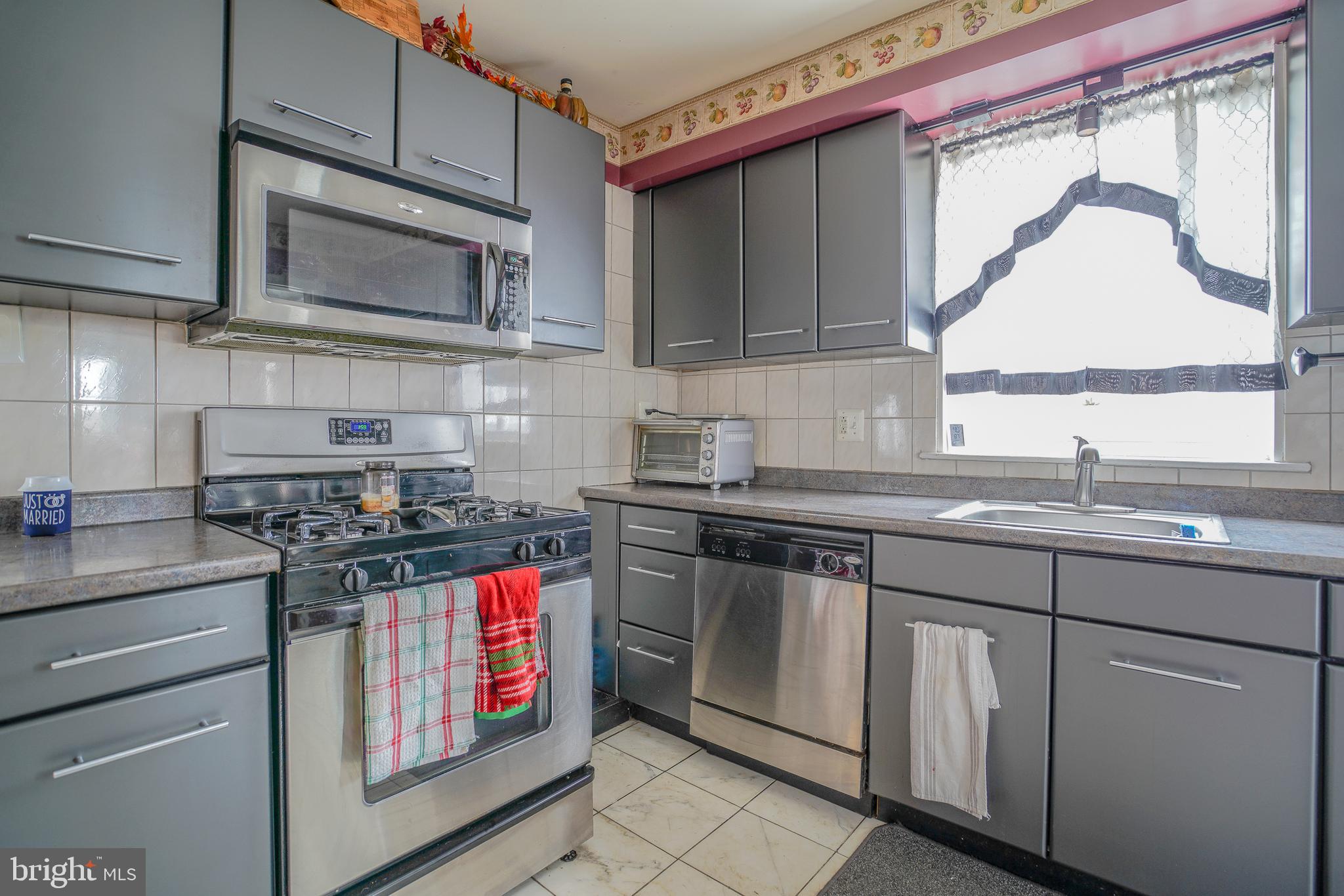 9217 Annapolis Road Philadelphia, PA 19114 - Photo 7 of 28 Gallery Image 7