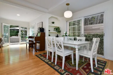 $1,250,000 | 5460 Noble Avenue, Sherman Oaks, CA 91411