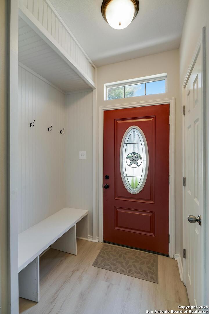 7731 Wexford Ridge San Antonio, TX 78240 - Photo 3 of 32