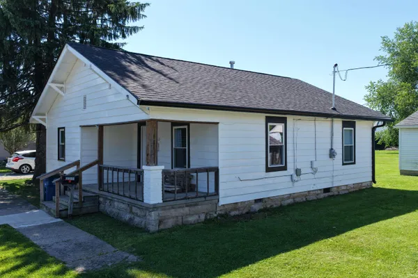 $179,900 | 1210 4th Street, Bedford, IN 47421