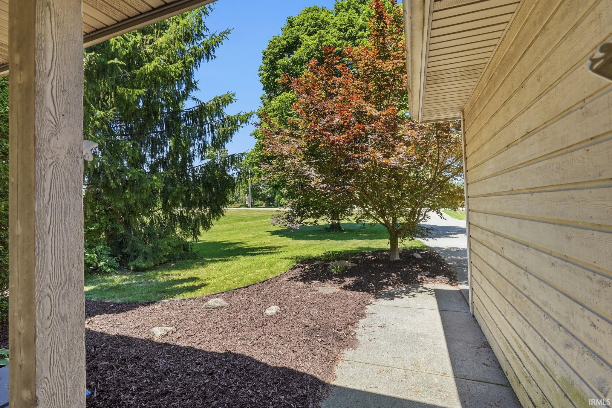 12706 Leo Road Fort Wayne, IN 46845 - Photo 7 of 44