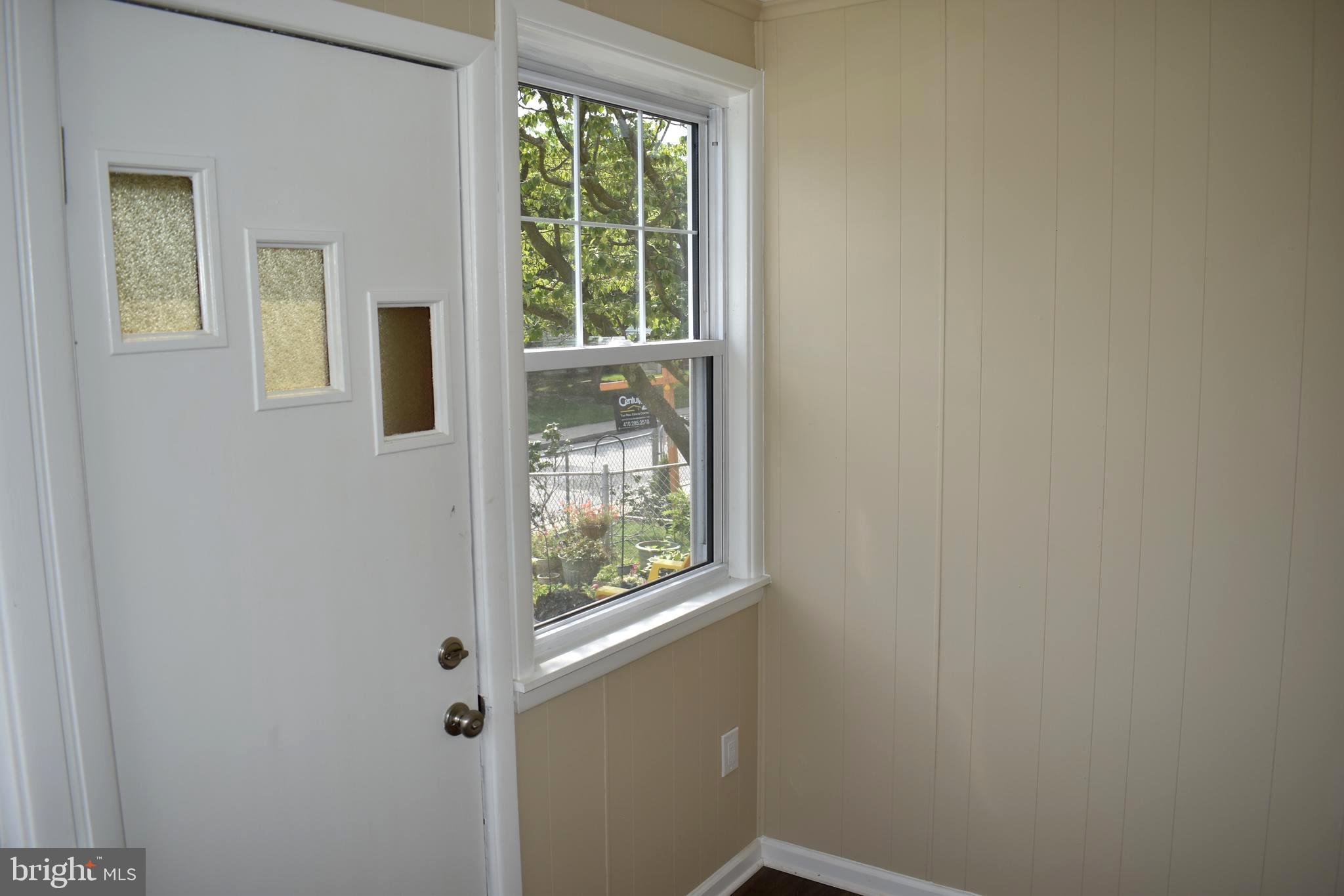 30 Kinship Road Baltimore, MD 21222 - Photo 5 of 33 Sunroom