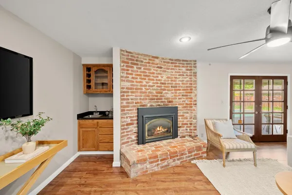 $989,000 | 880 Laverstock Way, Sacramento, CA 95864