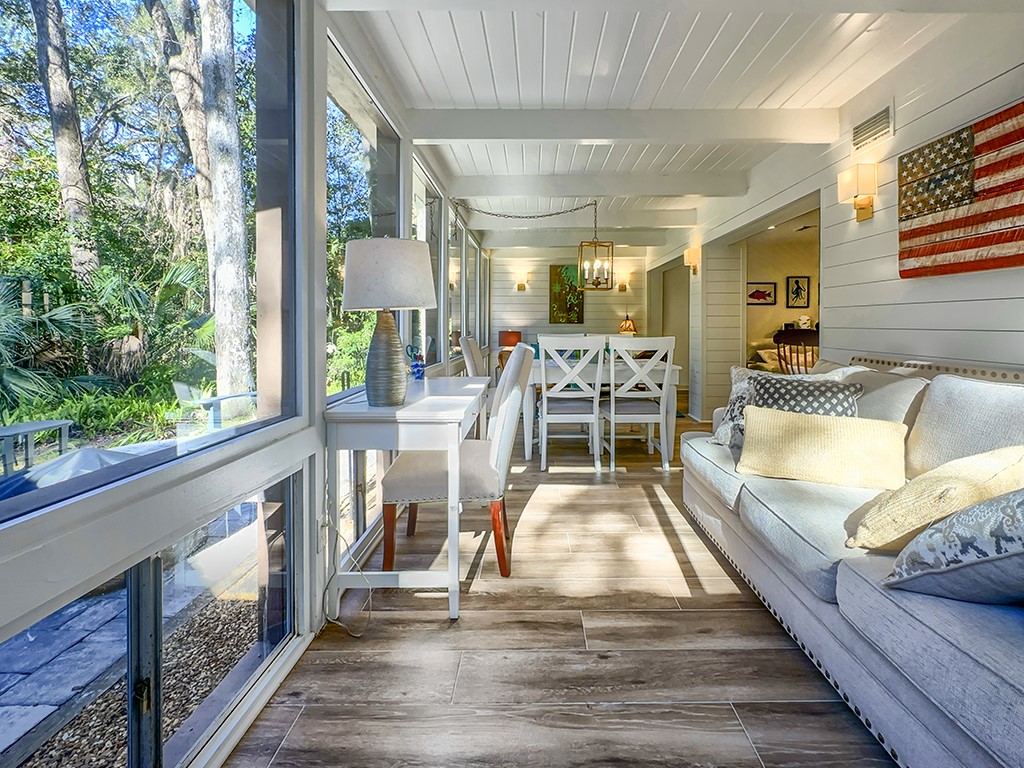 3211 Sea Marsh Road Fernandina Beach, FL 32034 - Photo 24 of 30 a living room with furniture and a table