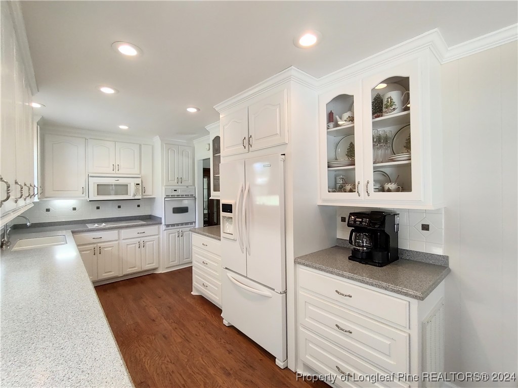 619 McLeod Drive Sanford, NC 27330 - Photo 6 of 42