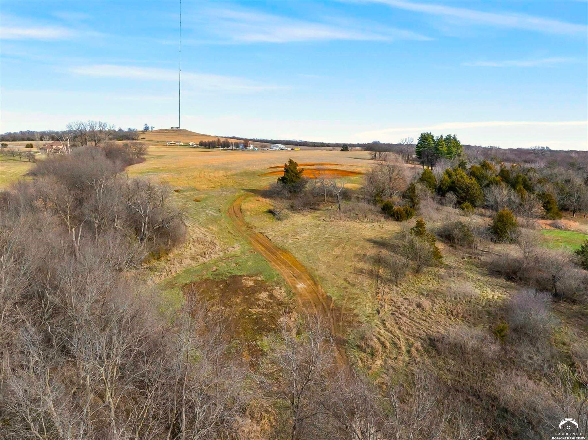 1036 East 1700 Road Lawrence, KS 66046 - Photo 23 of 38