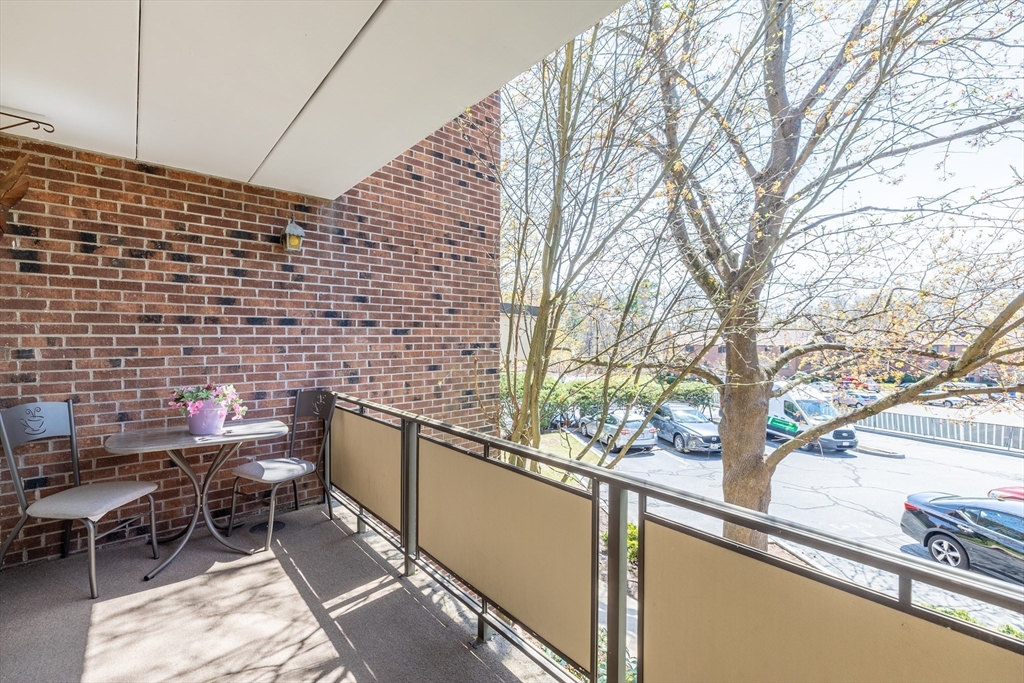 43 Angleside Road, Unit 4 Waltham, MA 02453 - Photo 18 of 19 Gallery Image 18