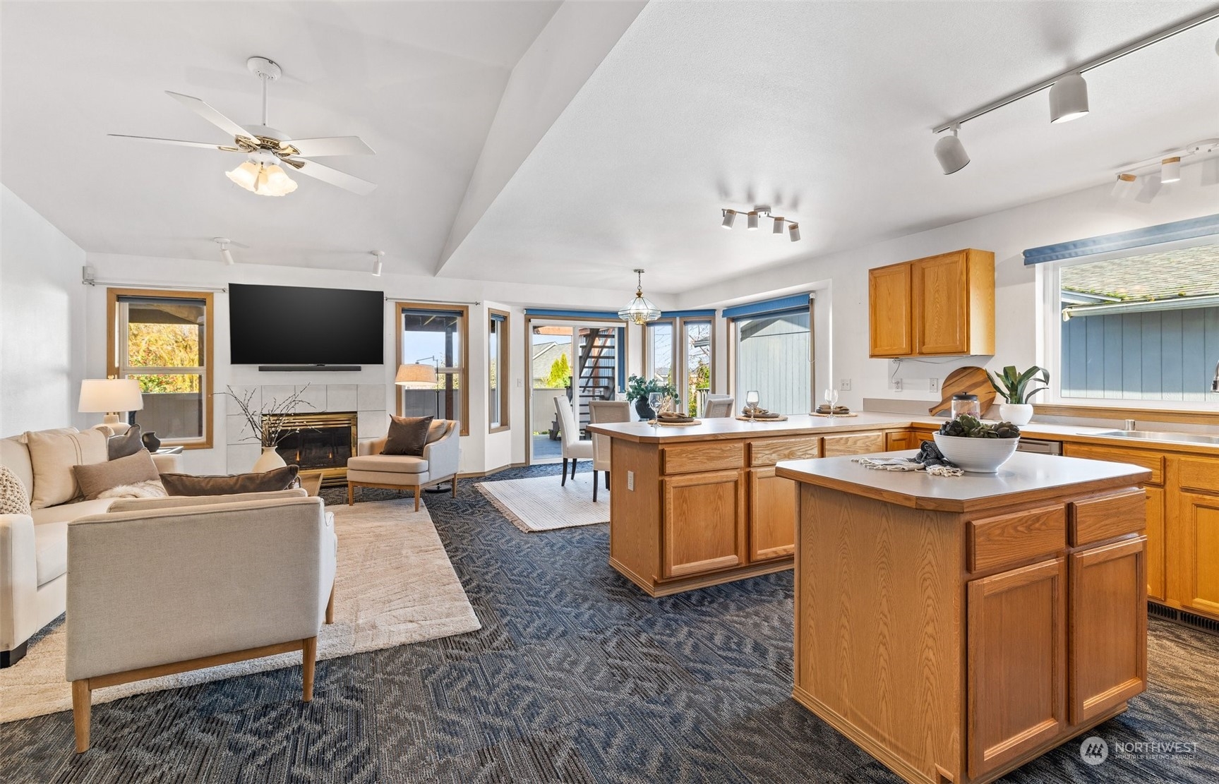 5415 North Court Street Ruston, WA 98407 - Photo 3 of 33 Gallery Image 3