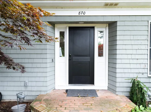 $3,500 | 870 Stars Road, East Marion, NY 11939