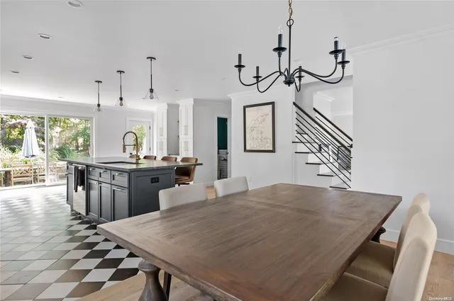 $3,500 | 870 Stars Road, East Marion, NY 11939