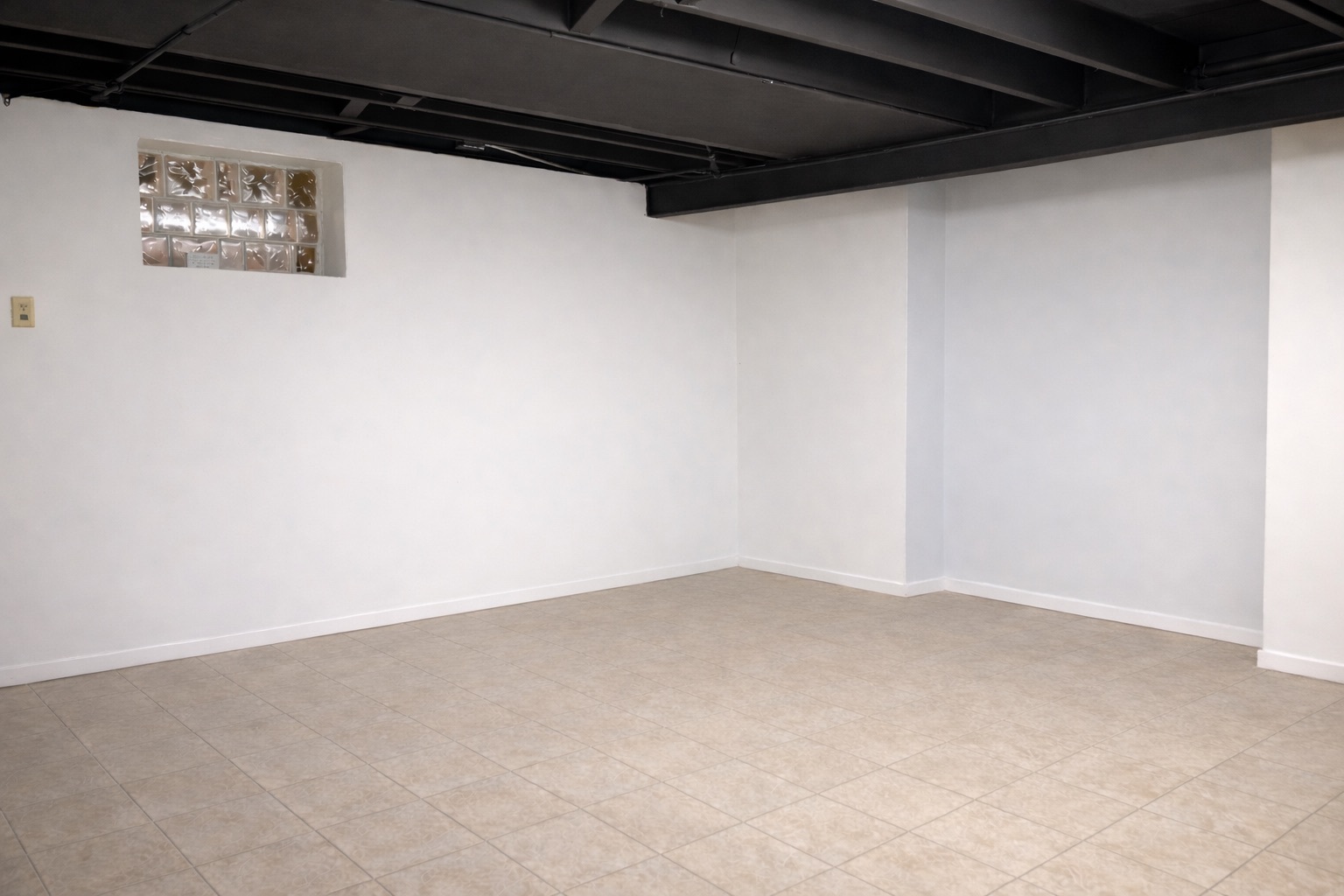 9044 South Merrill Avenue Chicago, IL 60617 - Photo 34 of 46 a view of empty room