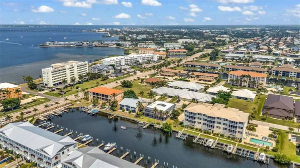 $3,500 | 276 Lewis Circle, Unit 112, Punta Gorda, FL 33950