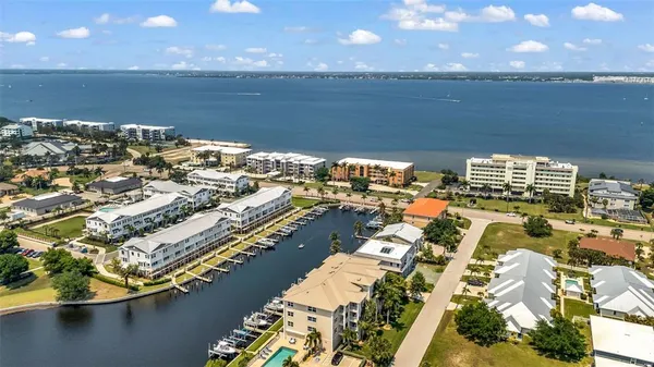 $3,500 | 276 Lewis Circle, Unit 112, Punta Gorda, FL 33950