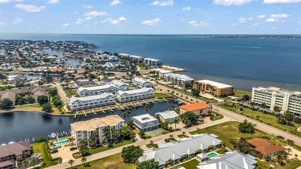 $3,500 | 276 Lewis Circle, Unit 112, Punta Gorda, FL 33950