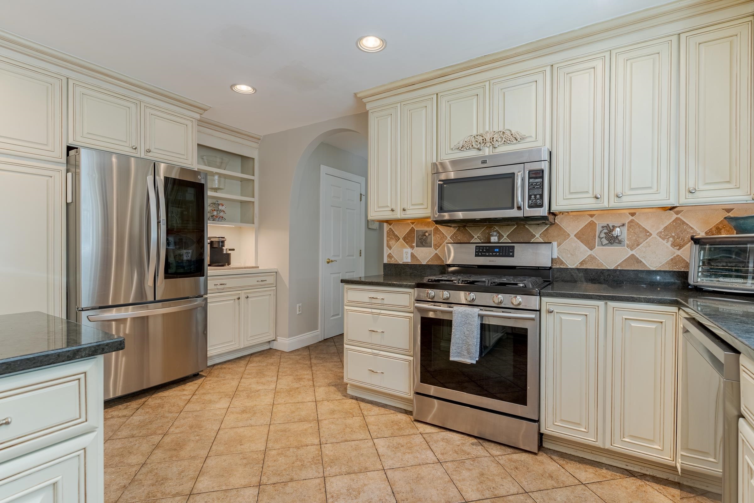 37 Gale Road Hampton, NH 03842 - Photo 37 of 58