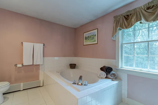 $1,250,000 | 37 Gale Road, Hampton, NH 03842