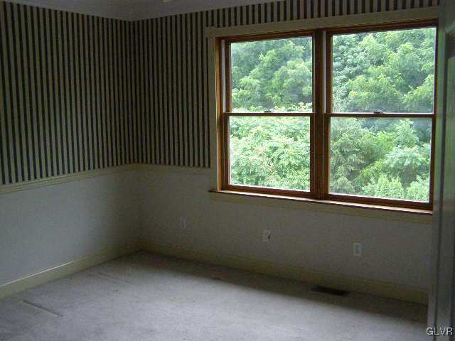 3448 Quarry Street Whitehall, PA 18052 - Photo 15 of 17 an empty room with a window