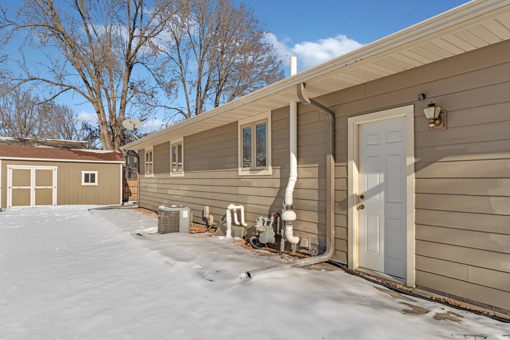 608 24th Avenue Southwest Willmar, MN 56201 - Photo 20 of 23