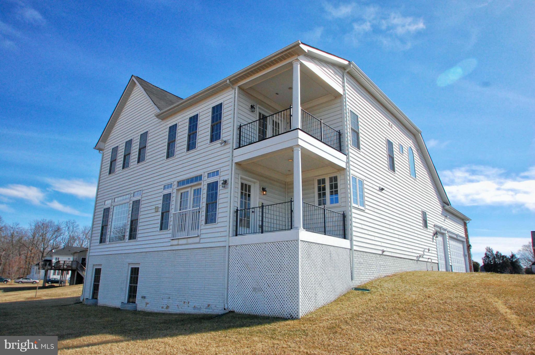 4618 Spring Run Road Warrenton, VA 20187 - Photo 3 of 30 Exterior (Rear)