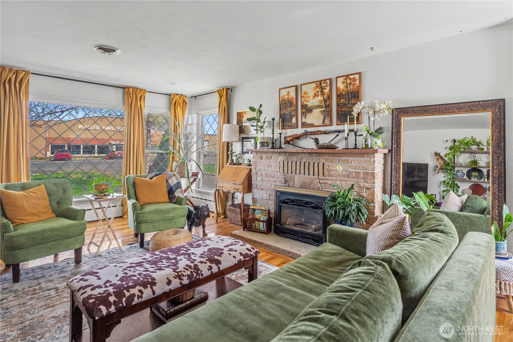 1104 East Dobson Road Odessa, WA 99159 - Photo 3 of 40 a living room with furniture large window and a fireplace
