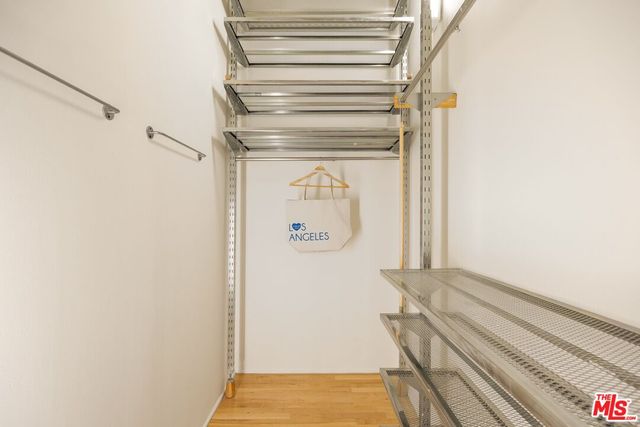 a view of utility room