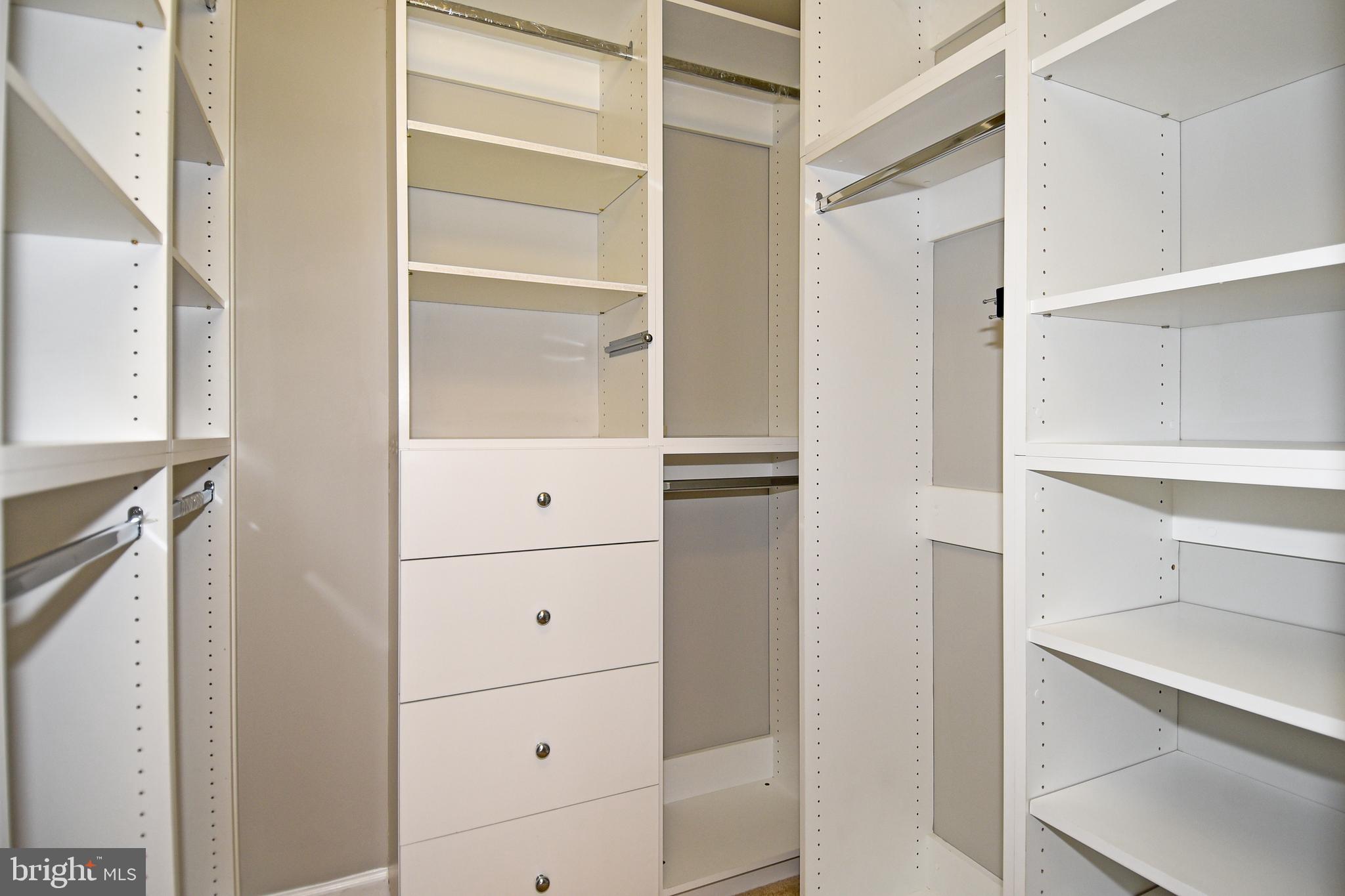 3650 South Glebe Road, Unit 662 Arlington, VA 22202 - Photo 33 of 63 a view of an empty walk in closet
