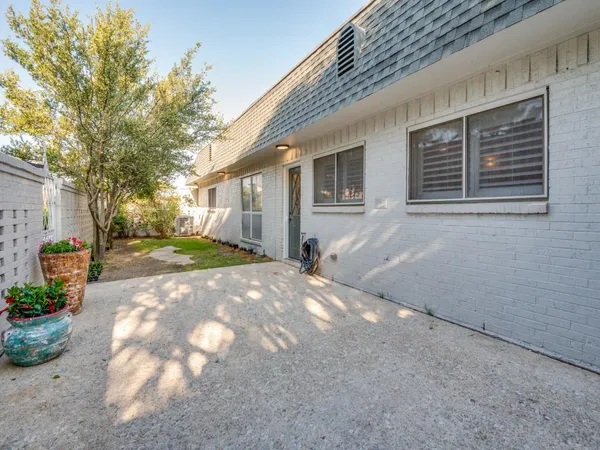 $4,000 | 4304 Forest Bend Road, Dallas, TX 75244