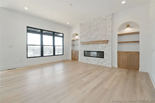 $659,000 | 728 Lillian Way, Jeffersonville, IN 47130