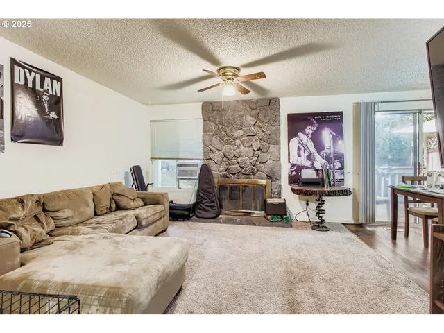 $585,000 | 19787 Southwest 67th Avenue, Tualatin, OR 97062