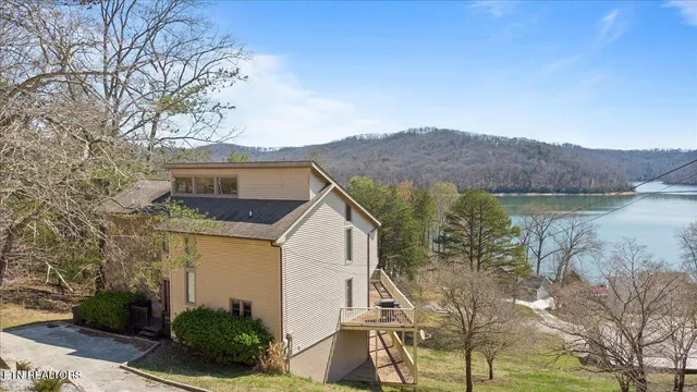 $639,000 | 168 Little Buck Lane, La Follette, TN 37766