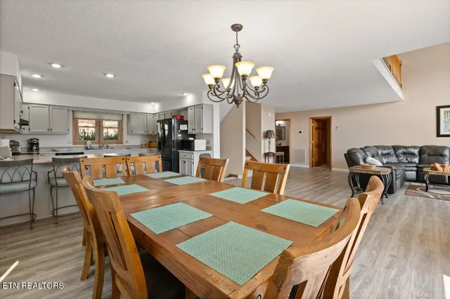 $639,000 | 168 Little Buck Lane, La Follette, TN 37766