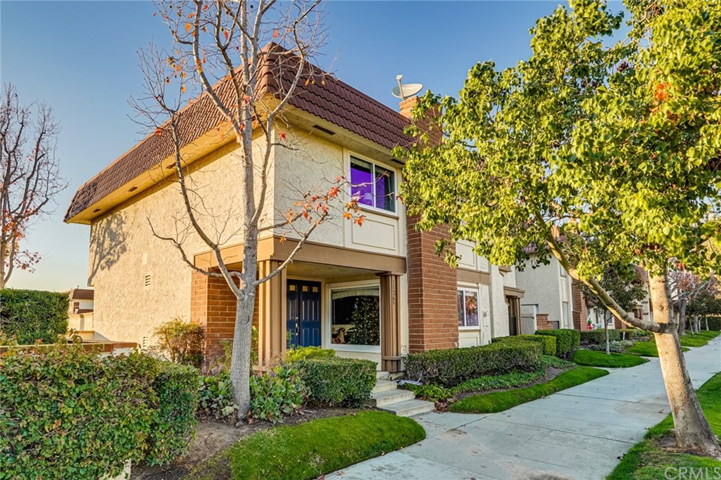 11265 Knott Avenue Cypress, CA 90630 - Photo 2 of 43