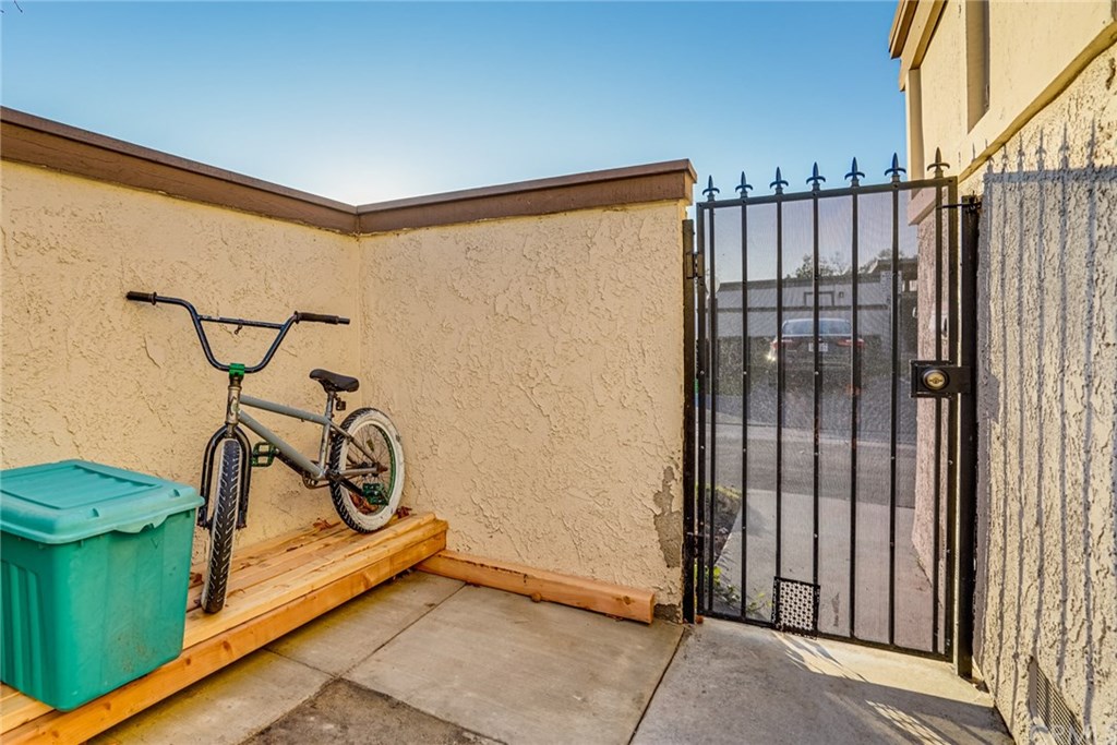 11265 Knott Avenue Cypress, CA 90630 - Photo 39 of 43