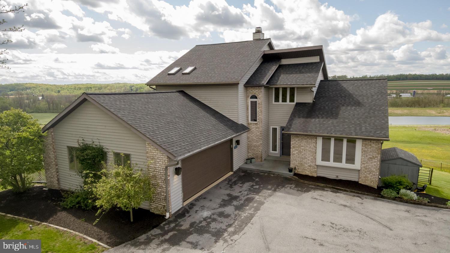 186 Upper Valley Road Christiana, PA 17509 - Photo 1 of 54 Gallery Image 1