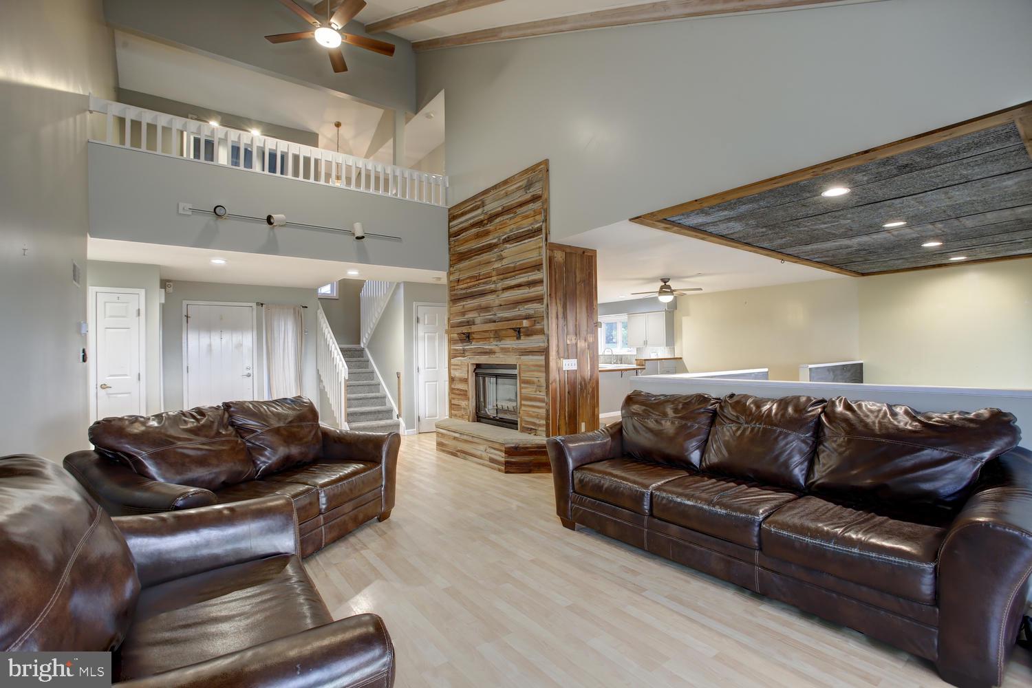 186 Upper Valley Road Christiana, PA 17509 - Photo 3 of 54 Gallery Image 3